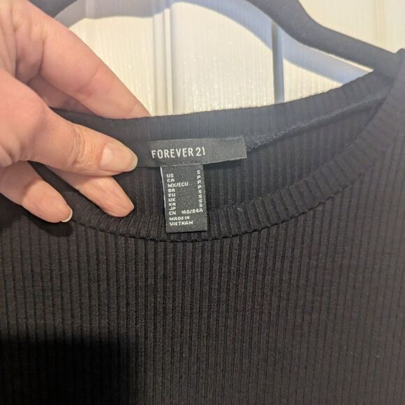 Forever 21 Women’s Long Sleeve Black Knit Dress Size Small - Picture 3 of 5